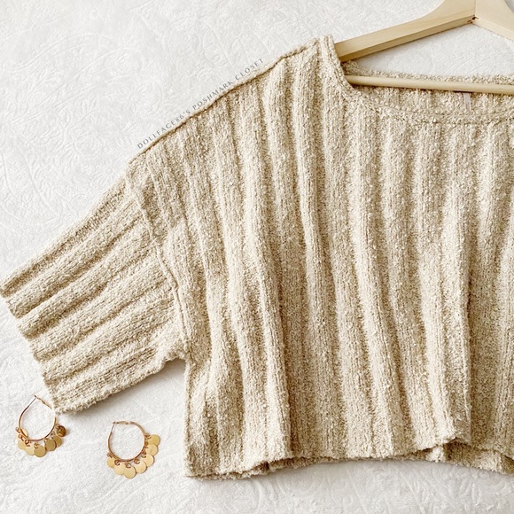Free People Oatmeal Colored Chunky Knit Cropped Sweater - Picture 7 of 16